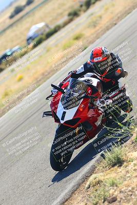 media/Oct-15-2023-TrackXperience (Sun) [[85198ff50b]]/Group 3/session 4 turn 3/